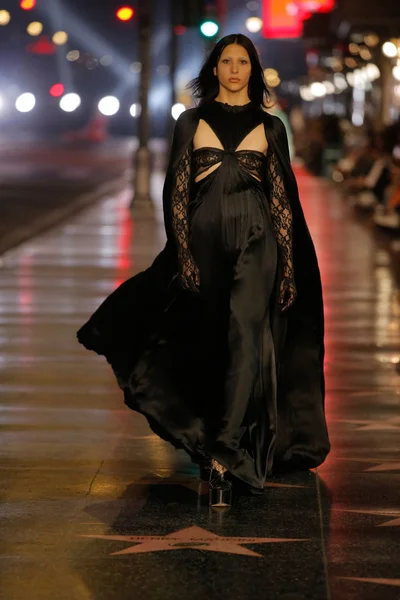 Look 98